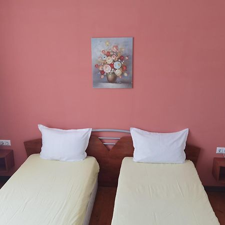 Mira Guest House Dobrinishte Room photo